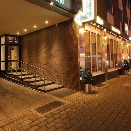 Hotel Friederichs ดุยส์บูร์ก ภายนอก รูปภาพ