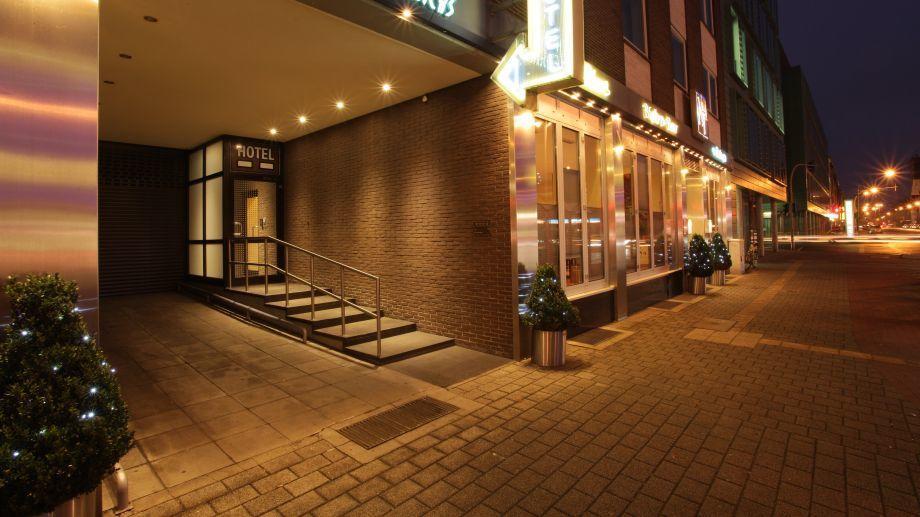 Hotel Friederichs ดุยส์บูร์ก ภายนอก รูปภาพ